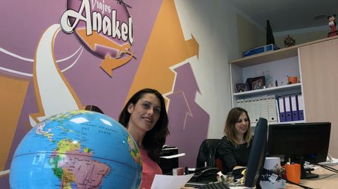 Raquel Lago y Ana Navarro, propietarias de Viajes Anakel.Raquel Lago y Ana Navarro, propietarias de Viajes Anakel