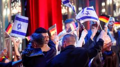 Noam Bettan, en representaci�n de Israel, reacciona tras clasificarse para la gran final durante la primera semifinal del Festival de la Canci�n de Eurovisi�n 2026.