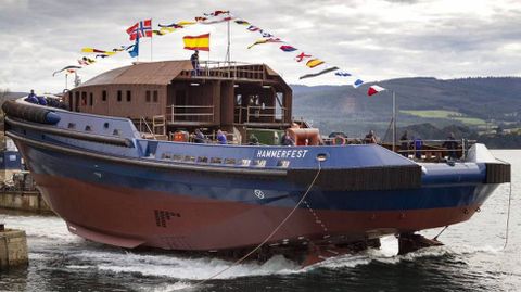 El remolcador de propulsi�n dual de Gond�n 