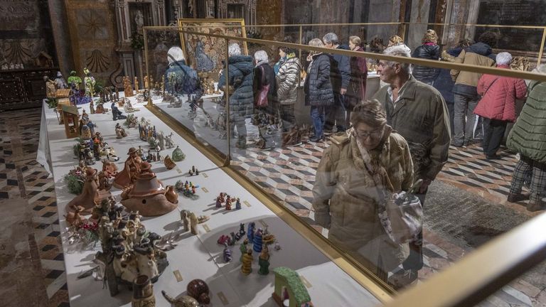 La colecci�n de belenes puede verse en la capilla del Pilar de la Catedral