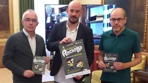 El director de la Fundaci�n Municipal de Cultura, Miguel Barrero (en el centro), el director general de Pol�tica Lling��stica del Principado, Ant�n Garc�a (izda), y David Guardado, durante la presentaci�n del D�a de la Reciella. ARCHIVO