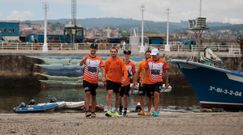 Miembros del equipo de Chapela, el s�bado en Santurtzi.