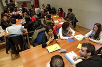 Los participantes se conocieron ayer y cambiaron impresiones antes de iniciar las jornadas. 