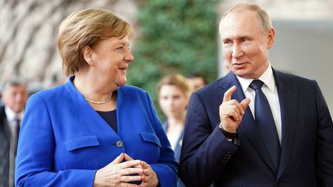 Merkel y Putin charlaron por telfono este mircoles