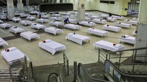 En el aeropuerto de Calcuta se ha habilitado una zona para los viajeros que deban cumplir la cuarentena