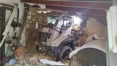 As qued la cabina del camin accidentado en Bergondo.