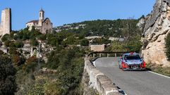 Ogier arrebata el liderato a Sordo