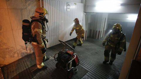 Imagen de archivo de una intervenci�n de los bomberos de Arteixo