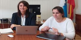 La alcaldesa Mar�a Nogareda, con la concejala Mar�a Pardo.