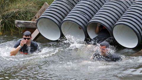 Pruebas de la Gladiator Race en la isla de las esculturas de Pontevedra