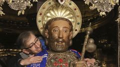 El Obradoiro cumple con la tradici�n de la ofrenda al Ap�stol