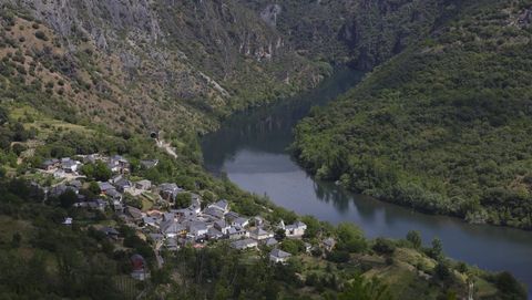 Serra da Enci�a da Lastra