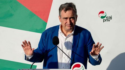 El presidente del PNV, Aitor Esteban, durante el acto de inicio de curso de su partido.