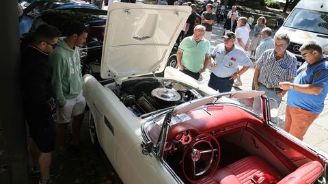 El Cantn acogi una exposicin de coches clsicos