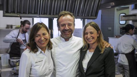 Esther, Nacho y Sandra Manzano, en Casa Marcial