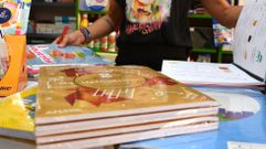 O Barco beca la compra de libros y material escolar