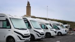 Autocaravanas De Yakart En El Parking De La Torre