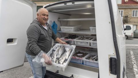 Gerardo Reboiras suele frecuentar las lonjas de Ribeira y Rianxo, y vender por Padr�n y Teo
