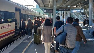 Coger el tren justo despu�s de otra tragedia en la alta velocidad: �Es imposible no recordar lo de Angrois�