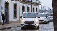 Taxis en la parada de la plaza de la estacin de Monforte