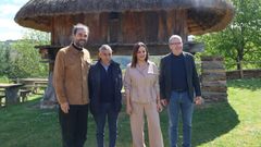 Oliver Laxe con el alcalde de Cervantes, Carmela L�pez y Francisco Boya, de secretario general para Reto Demogr�fico