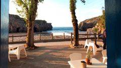 Chiringuito Cuevas del Mar, Playa Cuevas del Mar (Llanes)