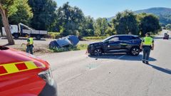 Colisin entre dos vehculos en la N-120 en A Quinza (Ribadavia).