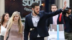 Los padres del beb� brit�nico a su llegada a un juzgado de Londres