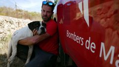 Perry, uno de los perros que buscan al peque�o Artur, desaparecido en las riadas de Mallorca