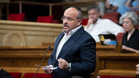 El presidente del PP cataln, Alejandro Fernndez, durante el pleno del Parlament de este mircoles