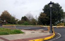 La zona muestra desatenci�n y abandono, con materiales tirados y la obra sin acabar desde hace d�as.