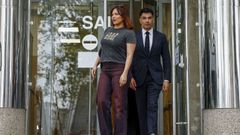 Moulia y su abogado salen de los juzgados de Plaza de Castilla