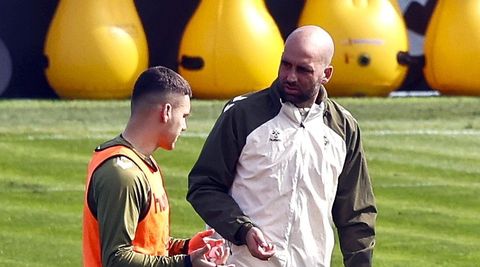 El entrenador del Celta, Claudio Gir&aacute;ldez, con Ferran Jutgl&agrave;.