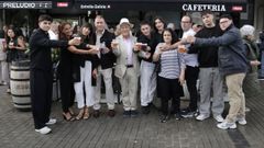 Fiesta de aniversario de la cafeter�a Preludio de Santa Cruz