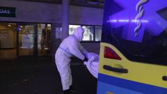 En el CHUS hay 119 personas ingresadas con coronavirus y 12 m�s en el hospital de Ribeira
