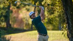 El coru��s Ignacio Mateo, golpeando la bola durante el torneo de Azeitao (Set�bal).