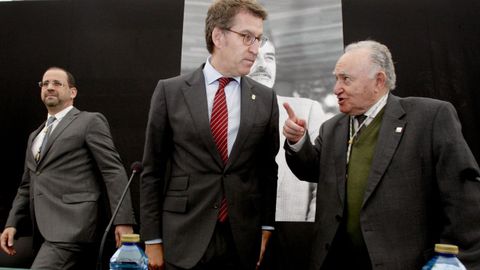 Alonso Montero no 2016 co presidente da Xunta, Feijoo, en Outeiro de Rei