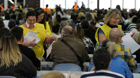 El Servicio de Salud del Principado (Sespa) lleva a cabo este sbado y maana, domingo, pruebas del proceso selectivo para cubrir 1.068 plazas de empleo pblico a las que optan 43.243 personas inscritas
