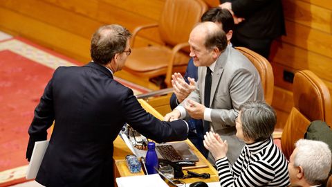 Feijoo saluda a Leiceaga
