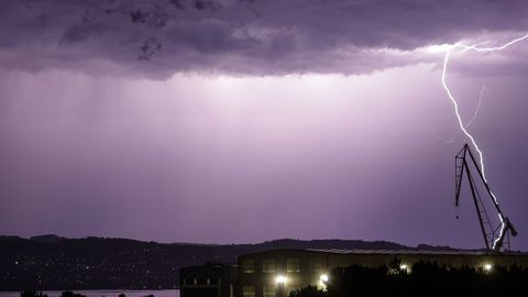 As� se recoge en los datos divulgados por MeteoGalicia, cuyo mapa refleja que las provincias de Lugo y A Coru�a registraron la mayor parte de la actividad el�ctrica