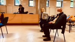 Aniceto Alonso y su mujer, que fue absuelta, en el juicio celebrado en la Audiencia Provincial de Santiago