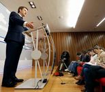 Feijoo carg� contra las <span lang= gl >�disfunci�ns�</span> del copago que el bipartito implant� en los comedores.