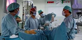 Un quir�fano de Ourense, donde ahora hay 500 pacientes menos que hace un a�o pendientes de una intervenci�n quir�rgica.