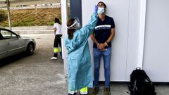 Imagen de archivo de una PCR en el Hospital �lvaro Cunqueiro de Vigo