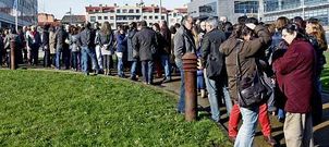 Los empleados p�blicos de Campolongo salieron ayer a las 11.30 horas a movilizarse contra las medidas econ�micas del Gobierno.