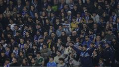 Aficionados en las gradas del Abanca Riazor durante el partido entre el Deportivo y el Atl�tico de Madrid