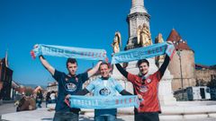 Tres aficionados de la pea celtista de Dinamarca, en Zagreb este jueves.