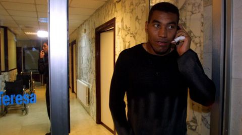 Mauro Silva acude a visitar al canario tras su lesi�n