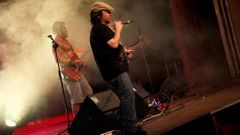 C�ctel l�dico en las Fiestas de San Bartolomeu de Noia