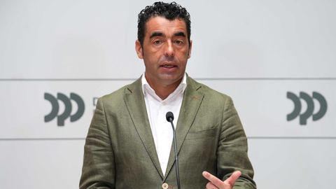 Luis L�pez na conferencia do venres da Deputaci�n de Pontevedra